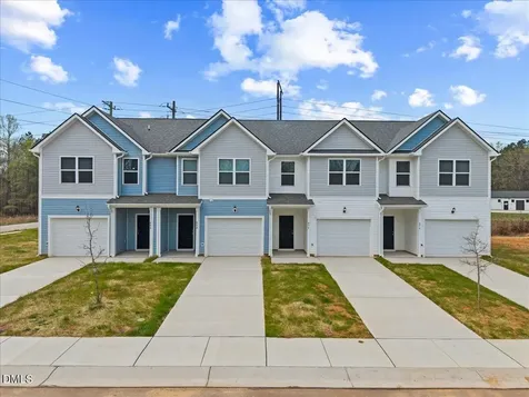 878 John Street Clayton NC 27520