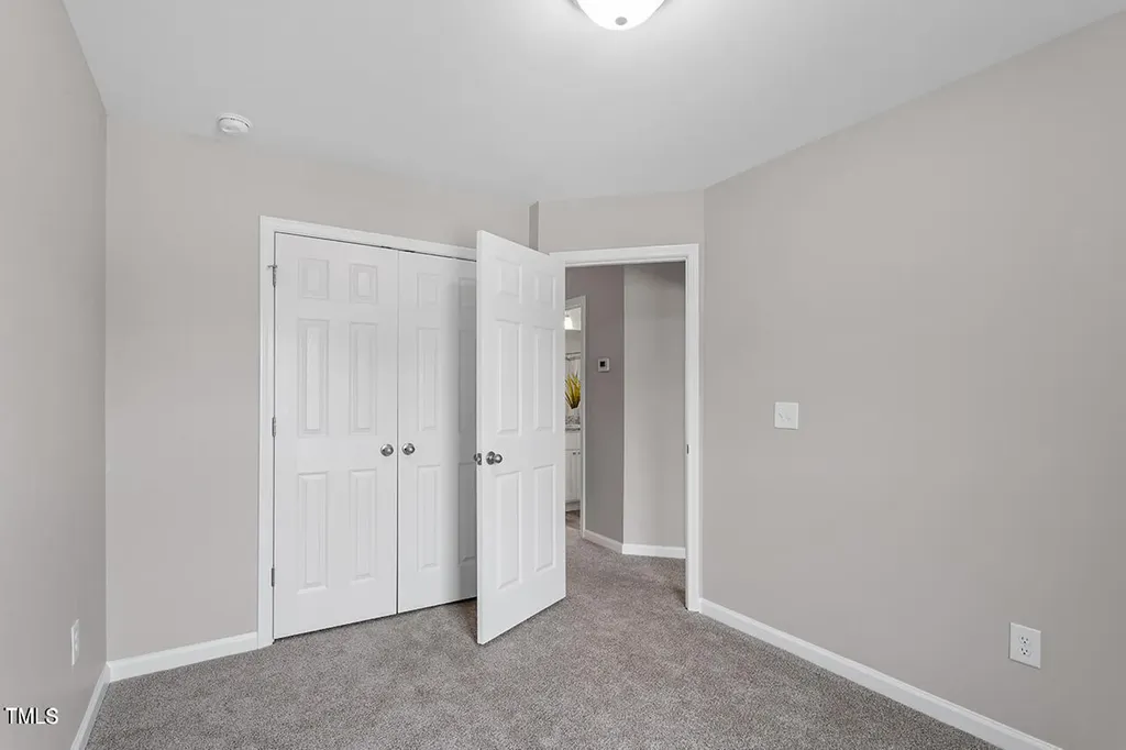 882 John Street Clayton NC 27520
