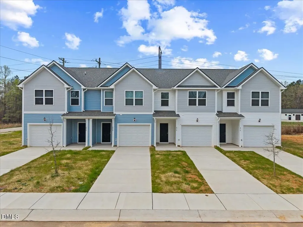 882 John Street Clayton NC 27520