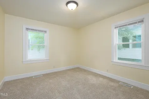 605 E Montgomery Street Henderson NC 27536