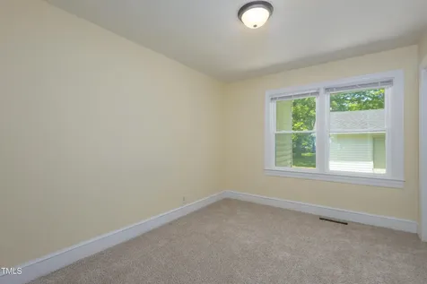 605 E Montgomery Street Henderson NC 27536