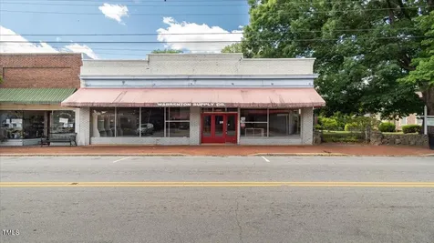 123 N Main Street Warrenton NC 27589