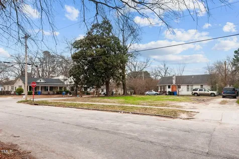 310 Maplewood Avenue NE Wilson NC 27893
