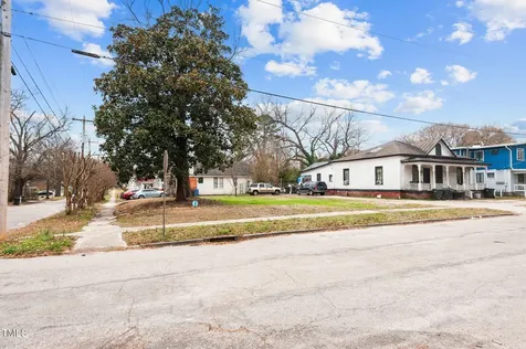 310 Maplewood Avenue NE Wilson NC 27893
