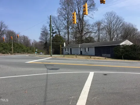 4105 Old Hillsborough Road Mebane NC 27302