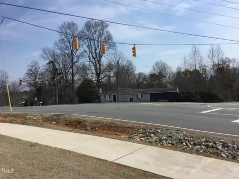 4105 Old Hillsborough Road Mebane NC 27302