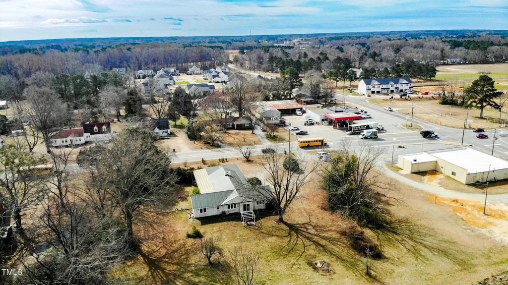 1809 Nc-42 Fuquay Varina NC 27526