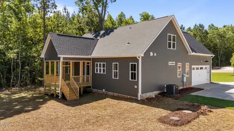 65 Stream View Way Zebulon NC 27597
