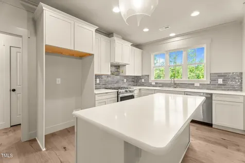 65 Stream View Way Zebulon NC 27597