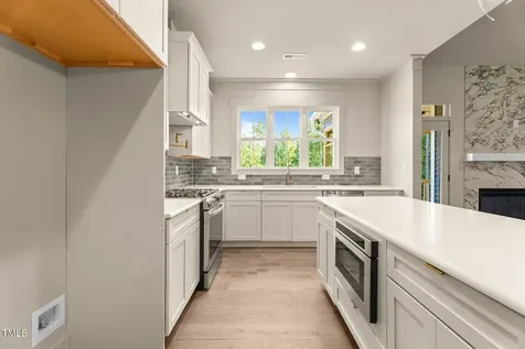 65 Stream View Way Zebulon NC 27597