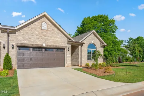 1053 Beechcraft Drive Mebane NC 27302