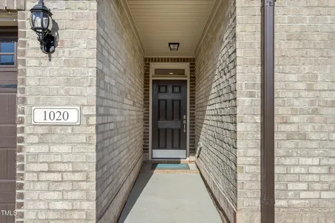 1053 Beechcraft Drive Mebane NC 27302