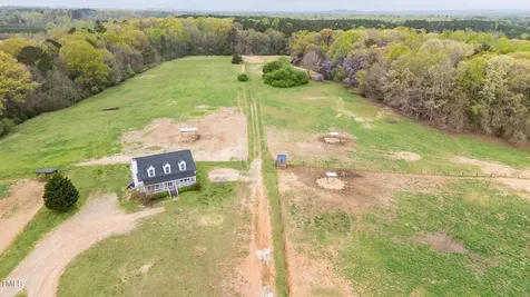 3880 L Lawrence Trail Graham NC 27253
