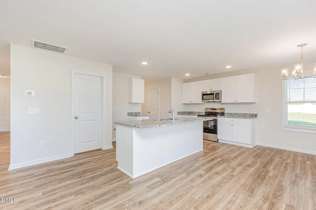 82 W Emily Gardens Drive Selma NC 27576
