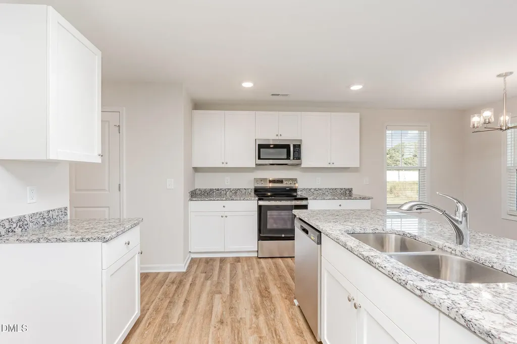 82 W Emily Gardens Drive Selma NC 27576