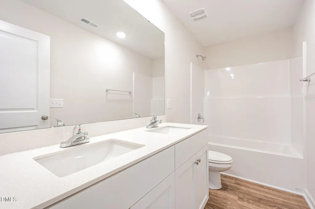 82 W Emily Gardens Drive Selma NC 27576