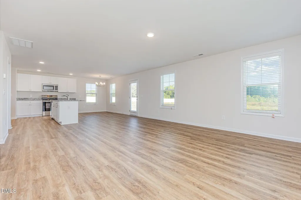 82 W Emily Gardens Drive Selma NC 27576