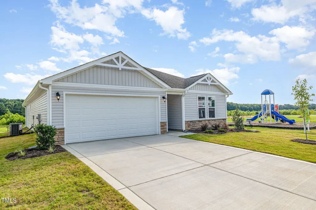 8 W Emily Gardens Drive Selma NC 27576