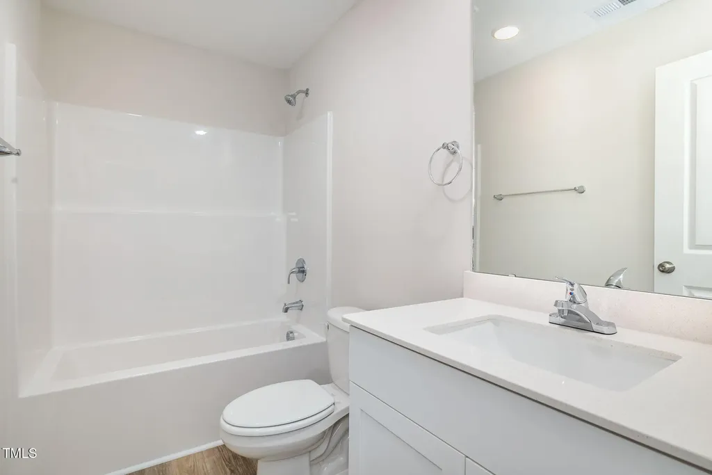 8 W Emily Gardens Drive Selma NC 27576