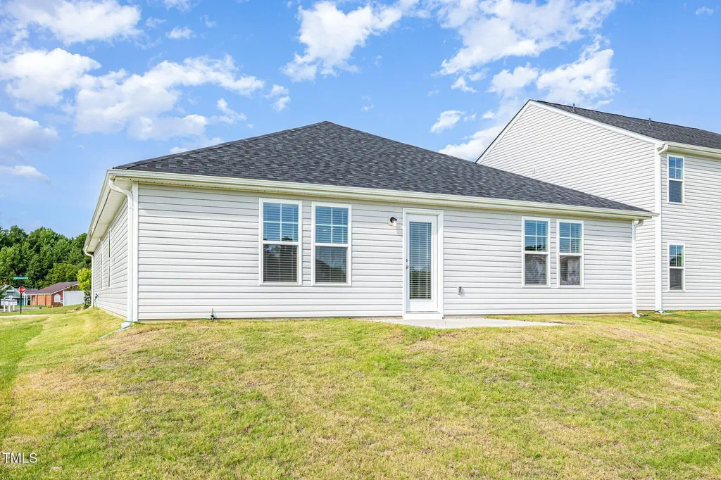 8 W Emily Gardens Drive Selma NC 27576