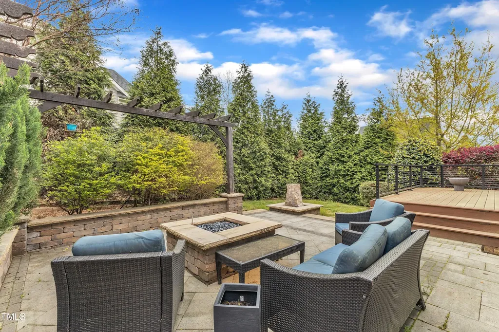 8121 Greys Landing Way Raleigh NC 27615