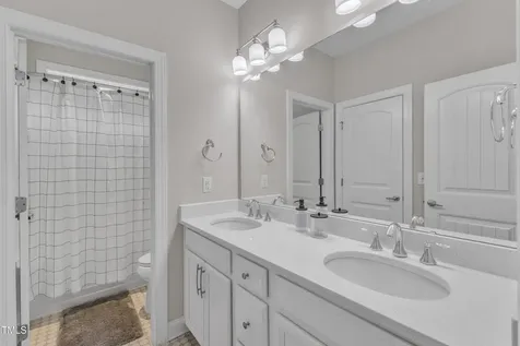 8121 Greys Landing Way Raleigh NC 27615