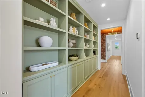 1216 Barcroft Place Raleigh NC 27615