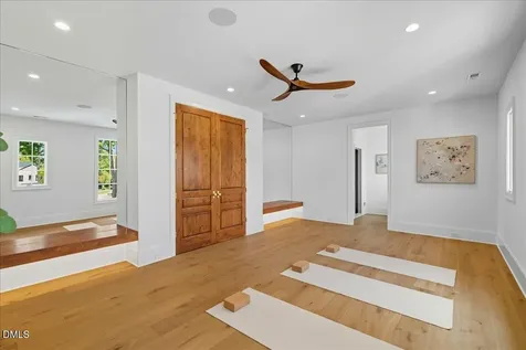 1216 Barcroft Place Raleigh NC 27615