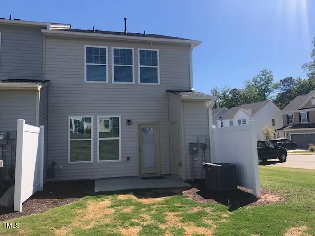 106 Clear Bead Court Clayton NC 27527