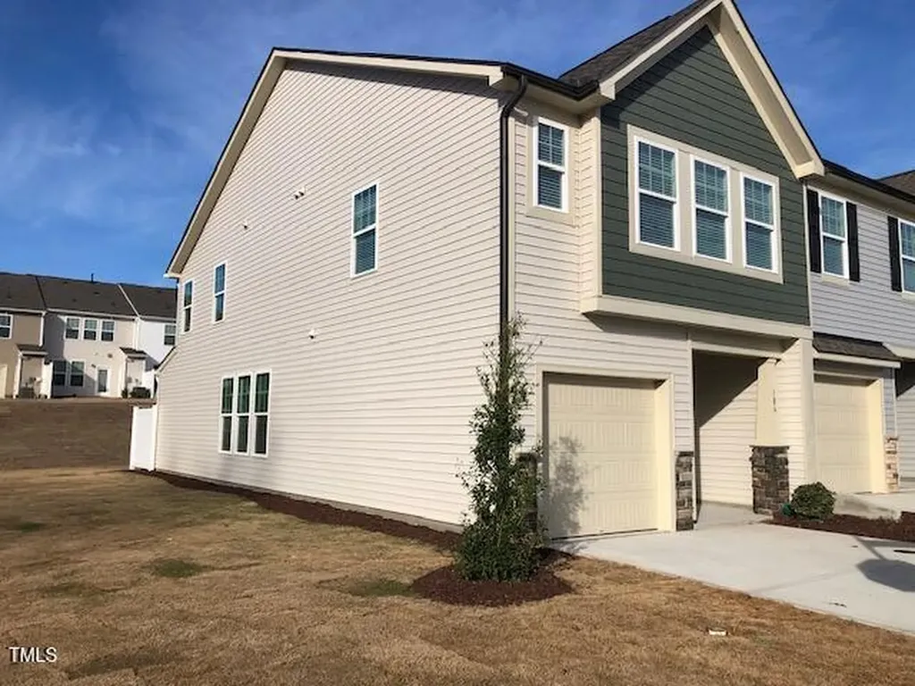 106 Clear Bead Court Clayton NC 27527
