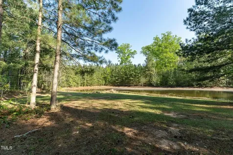 104 Bridle Path Lane Carthage NC 28327