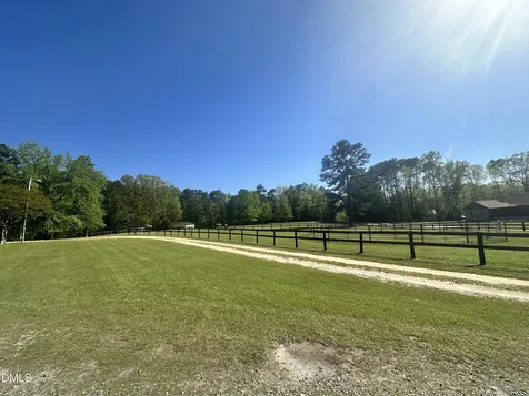 104 Bridle Path Lane Carthage NC 28327