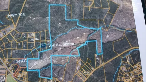 2769 Nc-211 Eagle Springs NC 27242