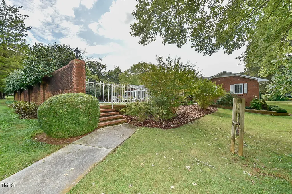 304 Homestead Road Chapel Hill NC 27516