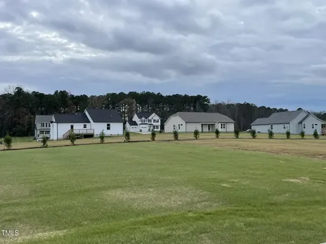 130 Tulipfield Way Benson NC 27504