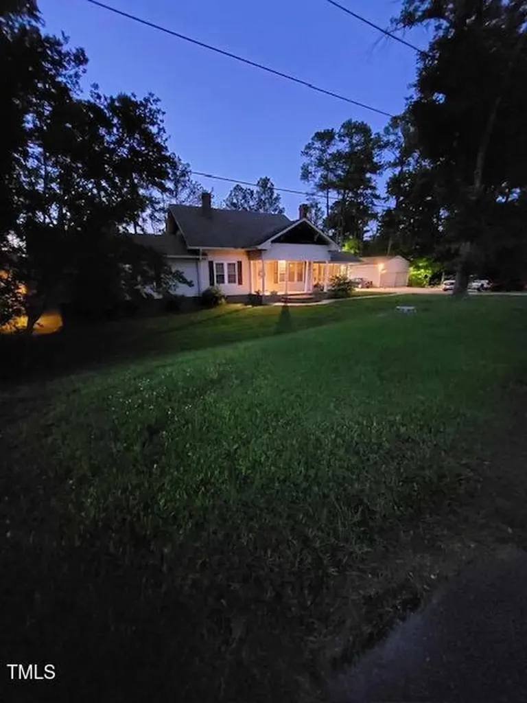 1521 Cross Link Road Raleigh NC 27610