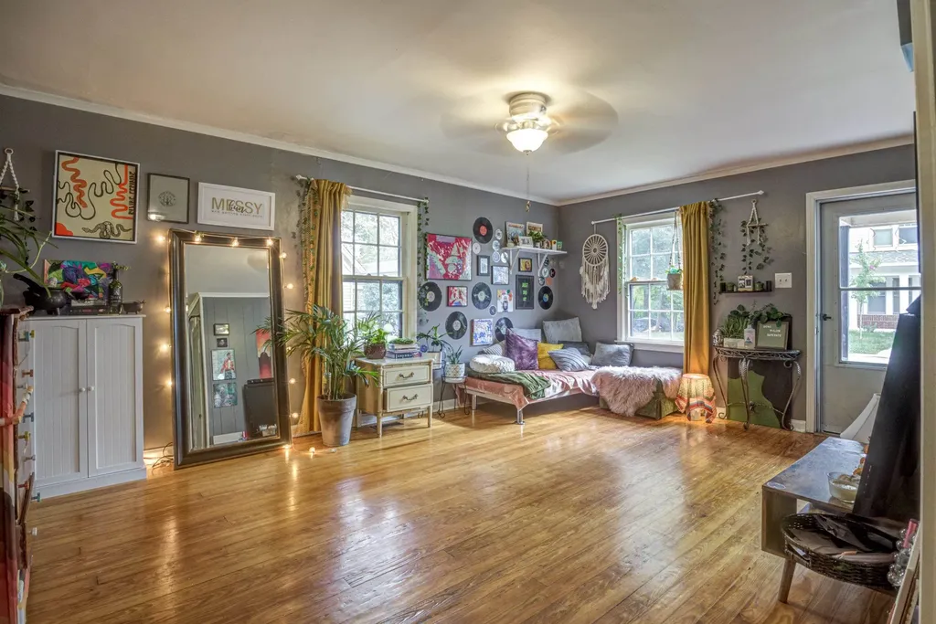 810 Brooklyn Street Raleigh NC 27605