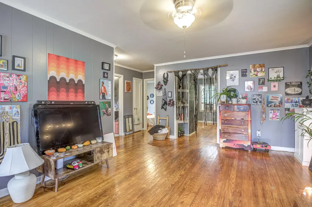 810 Brooklyn Street Raleigh NC 27605