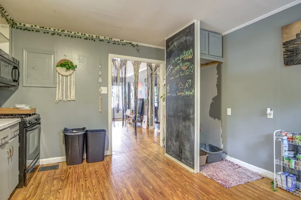810 Brooklyn Street Raleigh NC 27605