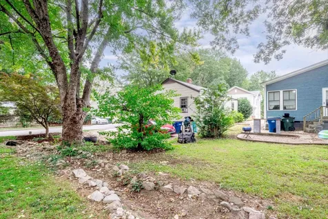 810 Brooklyn Street Raleigh NC 27605