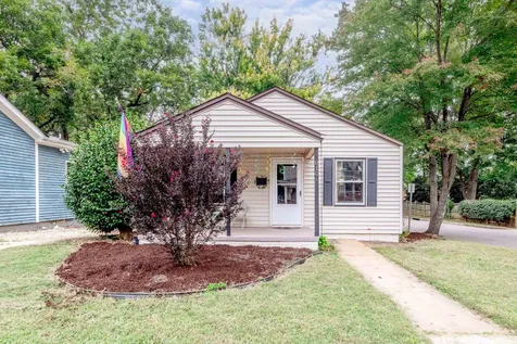 810 Brooklyn Street Raleigh NC 27605