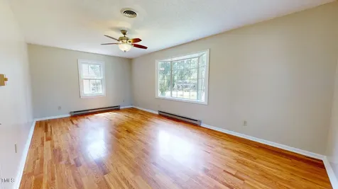 5141 Nc 56 Franklinton NC 27525