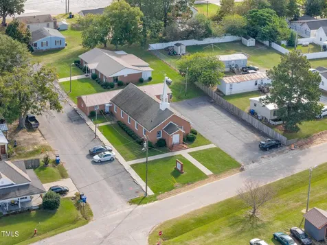 178 N Railroad Street Coats NC 27521