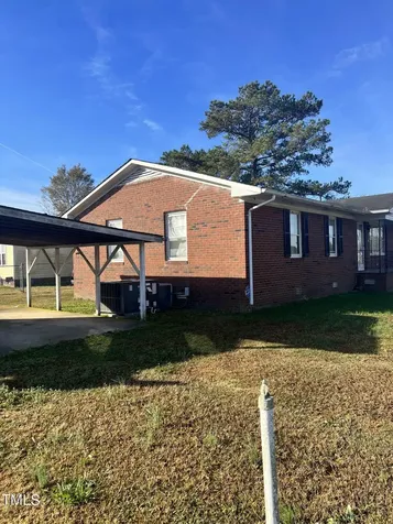 901 Oliver Street Mount Olive NC 28365