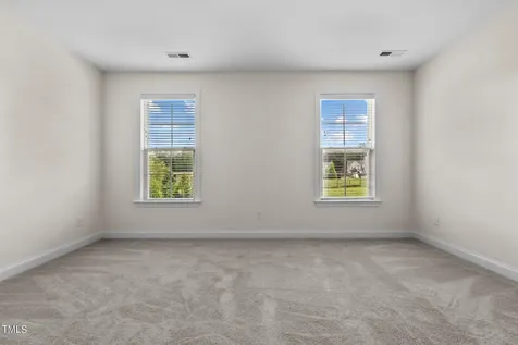135 Glenfield Lane Burlington NC 27215
