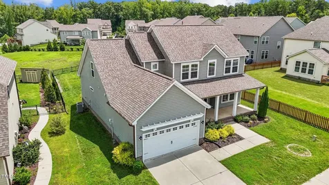135 Glenfield Lane Burlington NC 27215