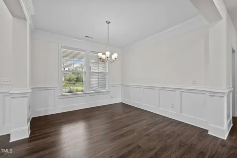 135 Glenfield Lane Burlington NC 27215