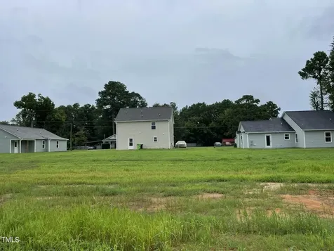 83 Oakfield Trace Drive Four Oaks NC 27524