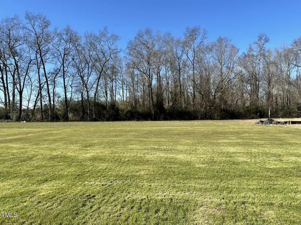 83 Harvest Hills Lane Dunn NC 28334