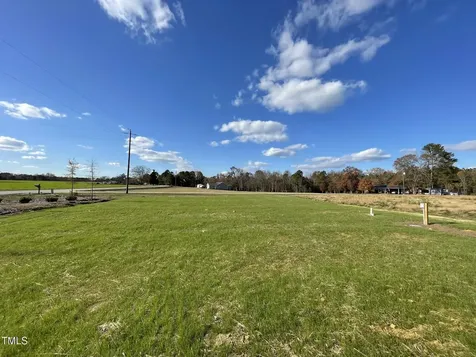 19 Shiloh Drive Lillington NC 27546